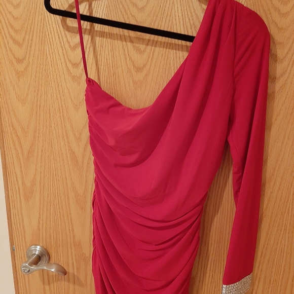 Studio City One-Shoulder Jewel Cuff Red Dress Size Large - Picture 11 of 15